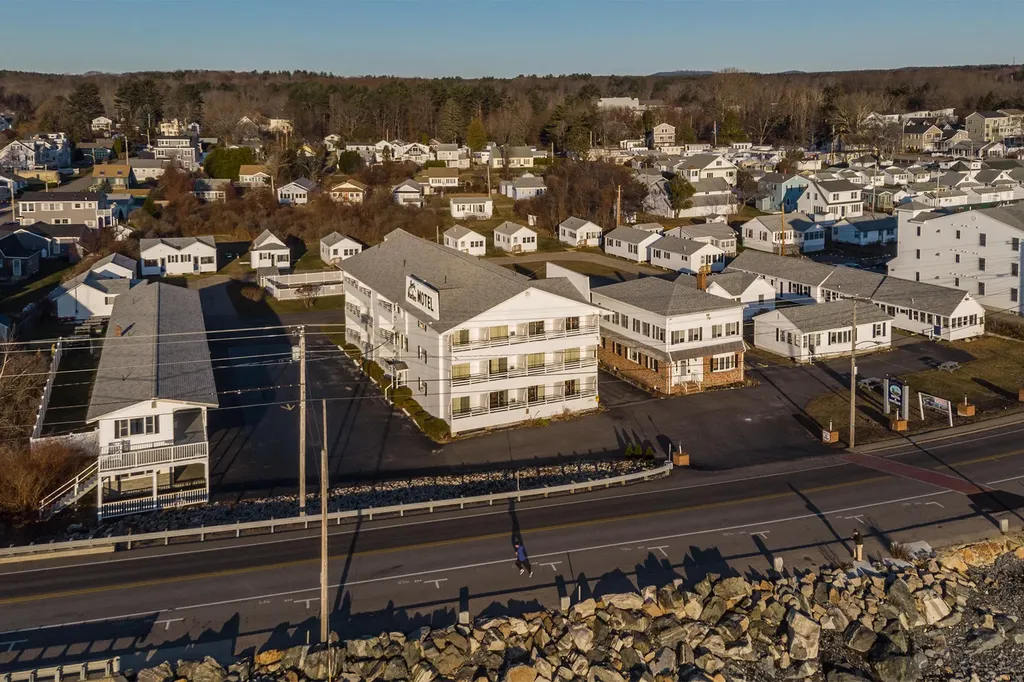 780 York Street York ME 03909