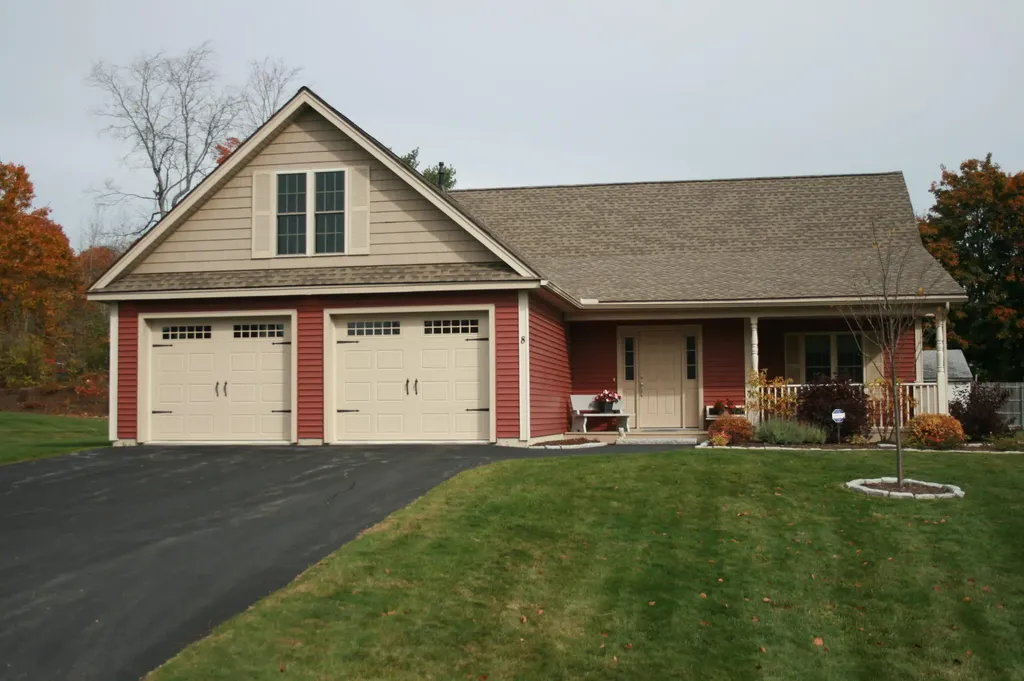 8 Chickadee Lane Hampden ME 04444