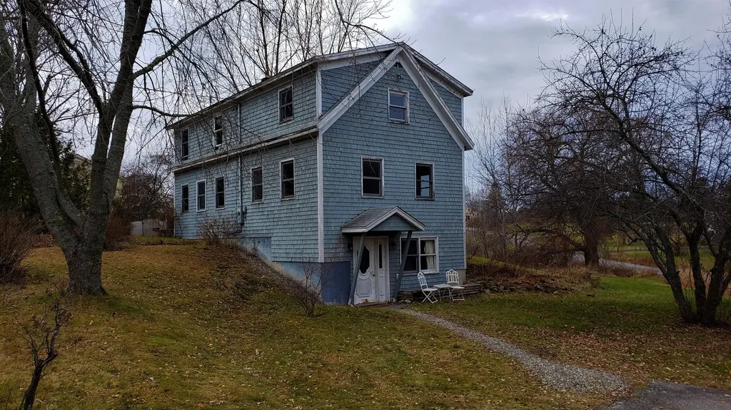 126 Church Street Damariscotta ME 04543