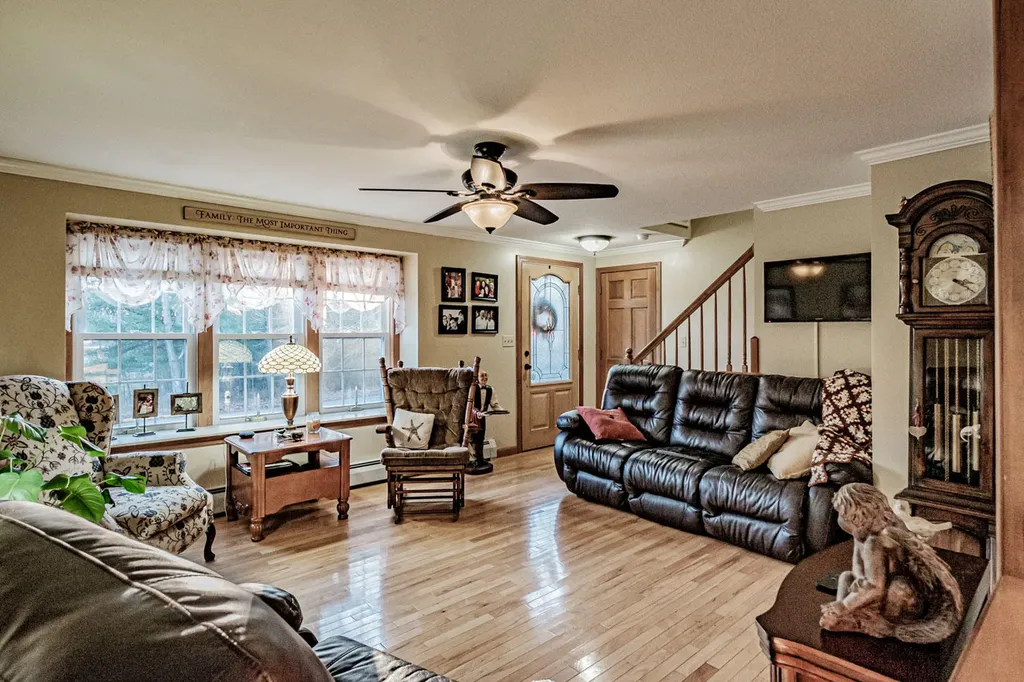 7 Robin Circle Biddeford ME 04005