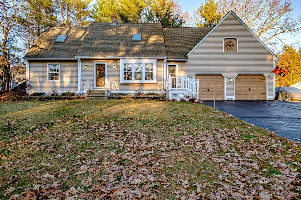 7 Robin Circle Biddeford ME 04005