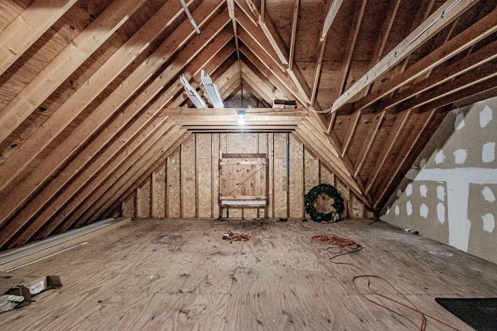 7 Robin Circle Biddeford ME 04005