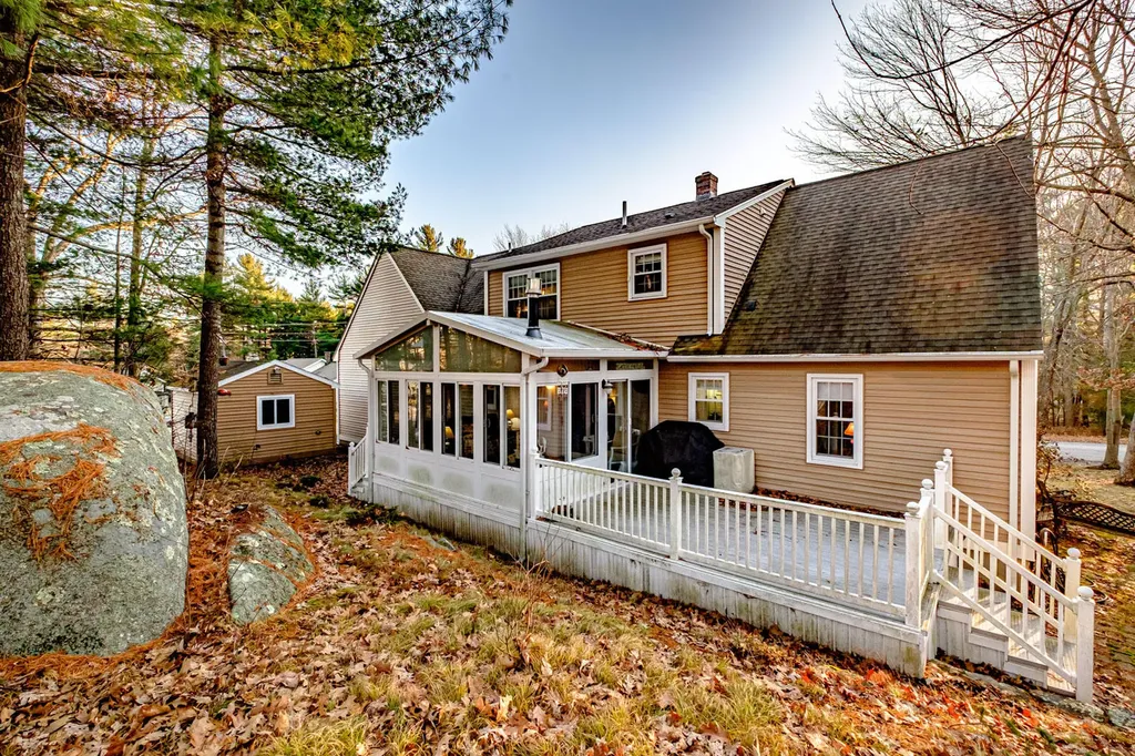 7 Robin Circle Biddeford ME 04005