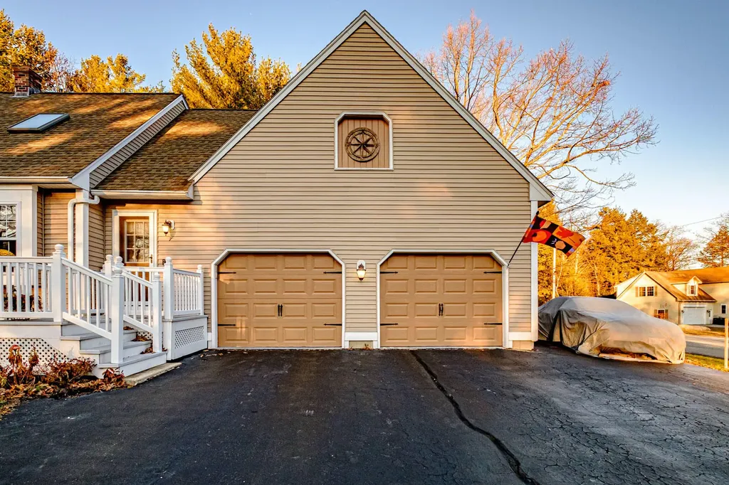 7 Robin Circle Biddeford ME 04005