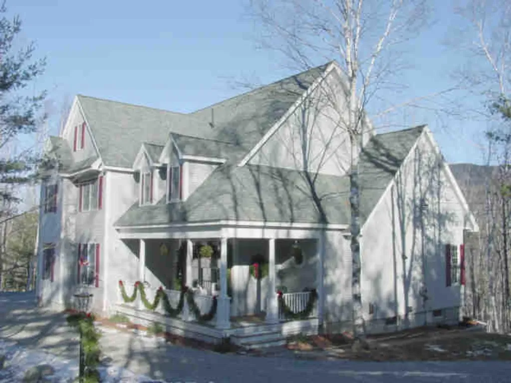 39 Good Wind Lane Camden ME 04843