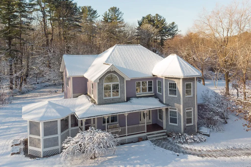 40 Boban Street York ME 03909