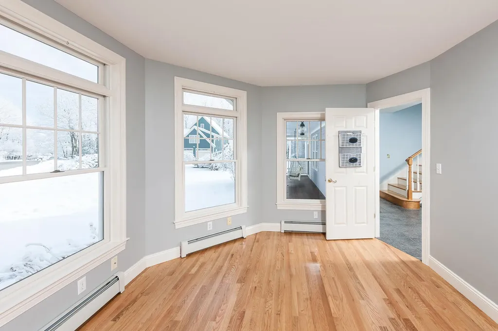 40 Boban Street York ME 03909