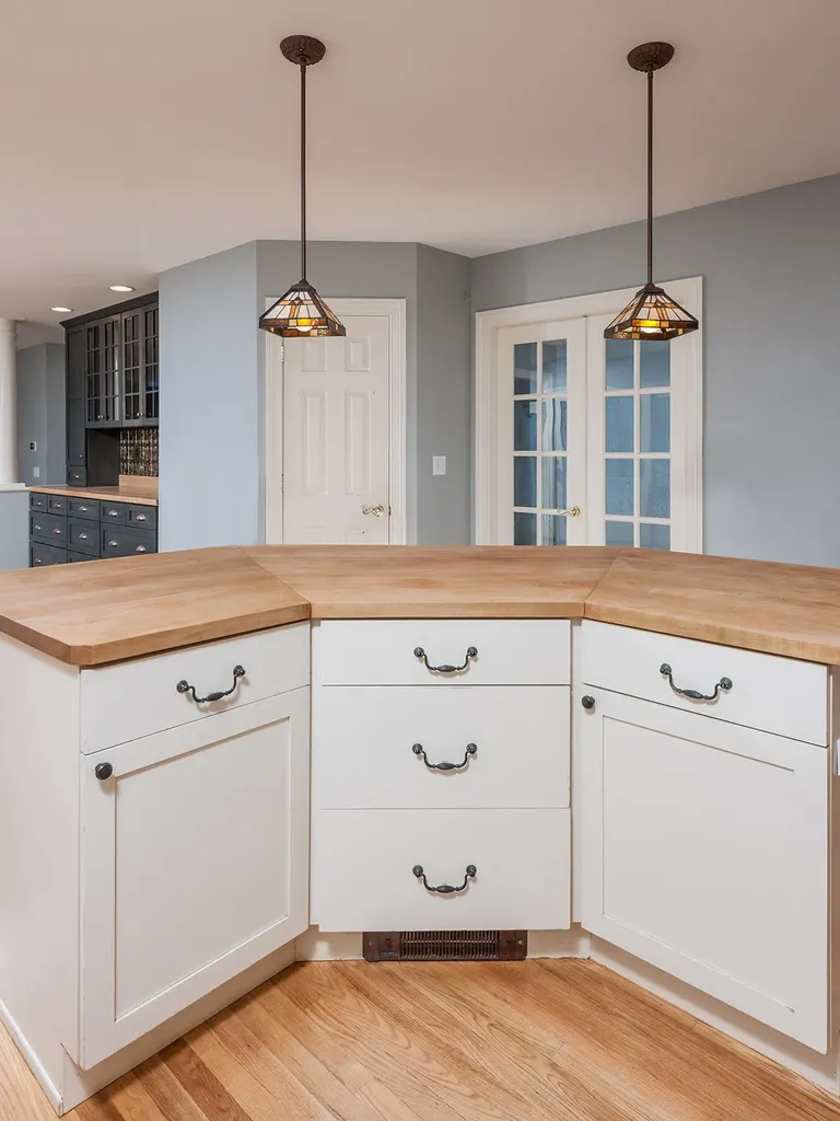 40 Boban Street York ME 03909