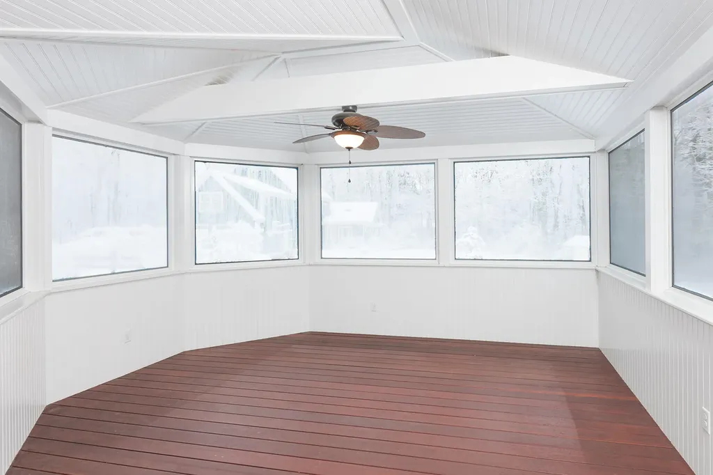 40 Boban Street York ME 03909