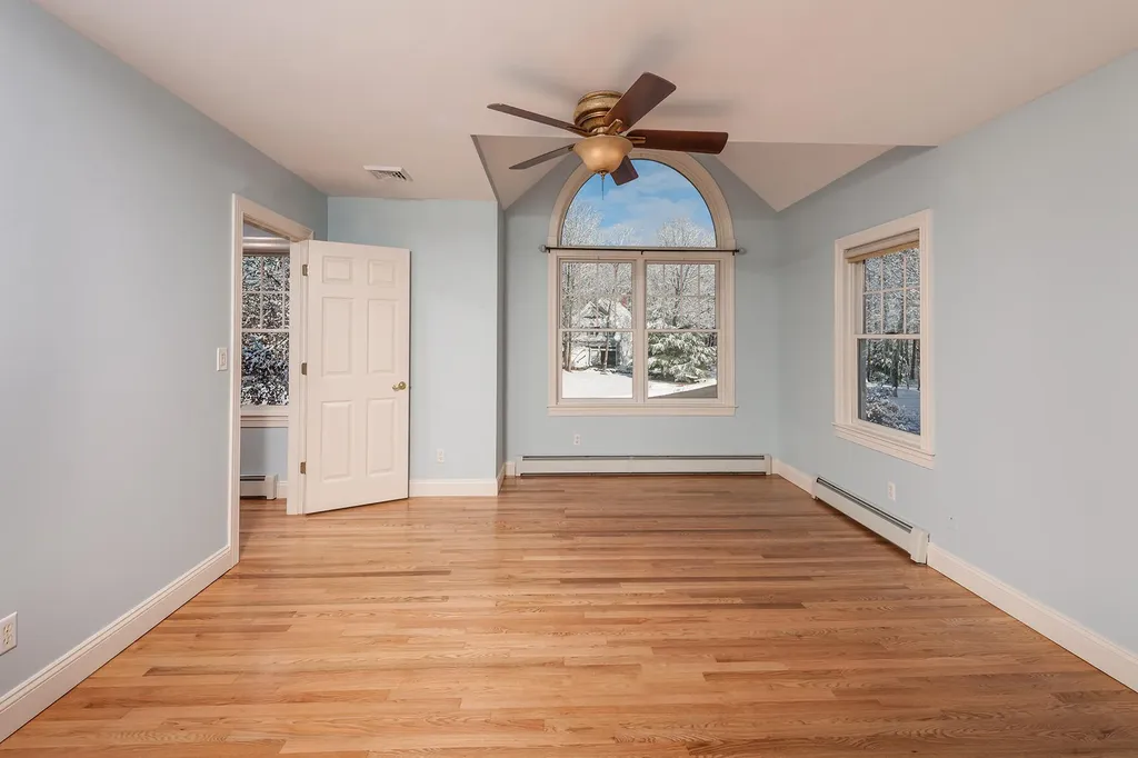 40 Boban Street York ME 03909