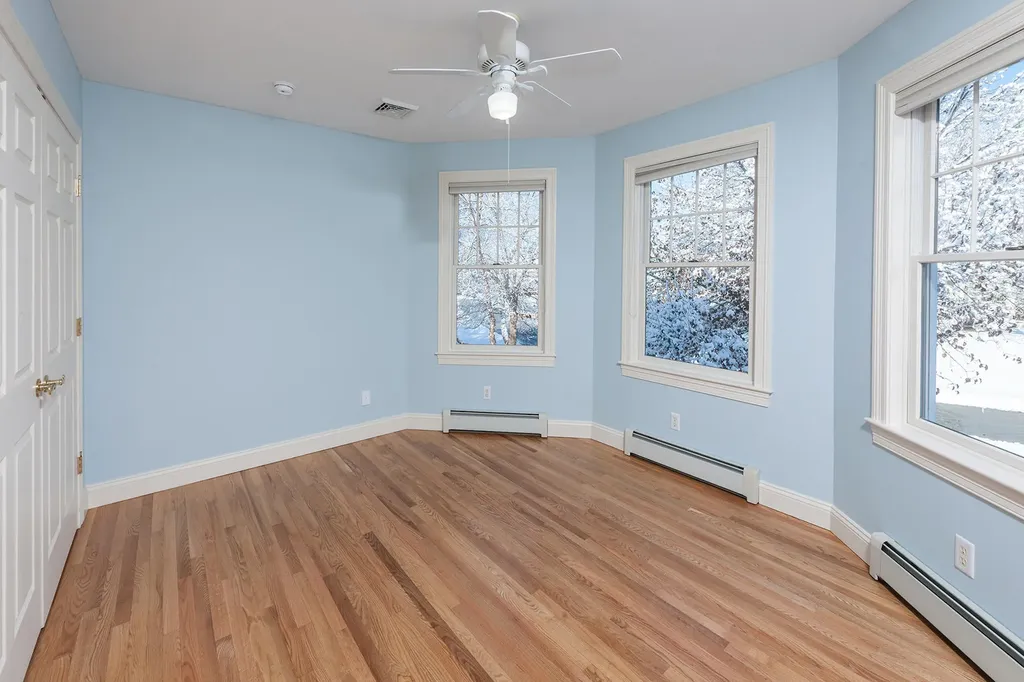 40 Boban Street York ME 03909
