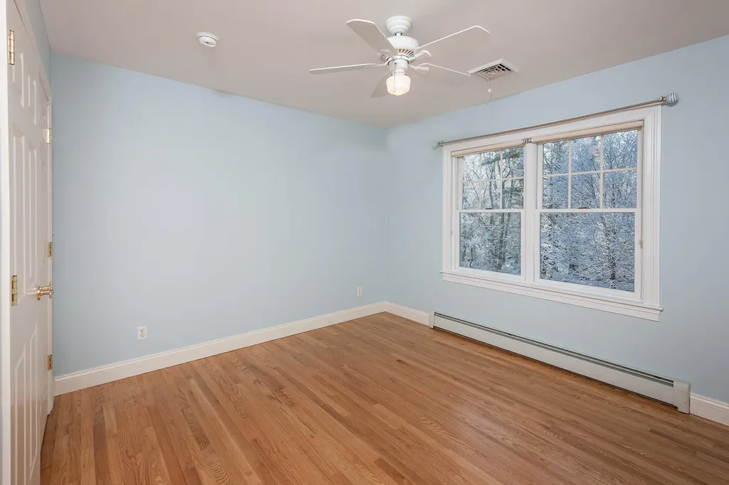 40 Boban Street York ME 03909