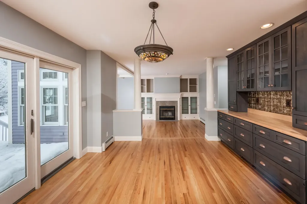 40 Boban Street York ME 03909