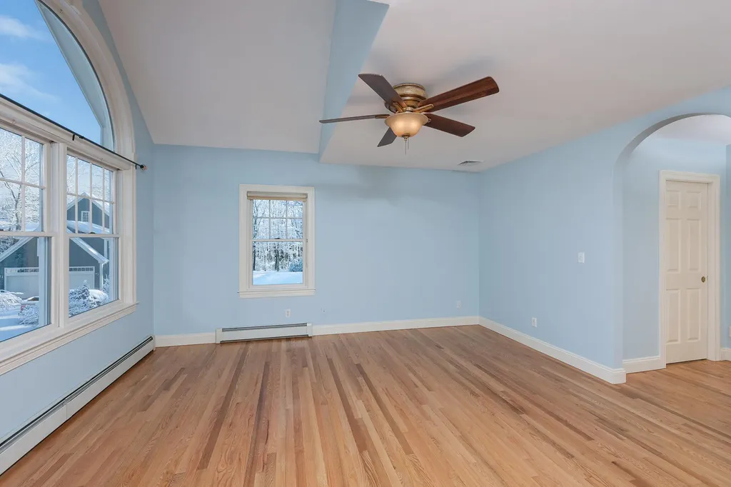40 Boban Street York ME 03909