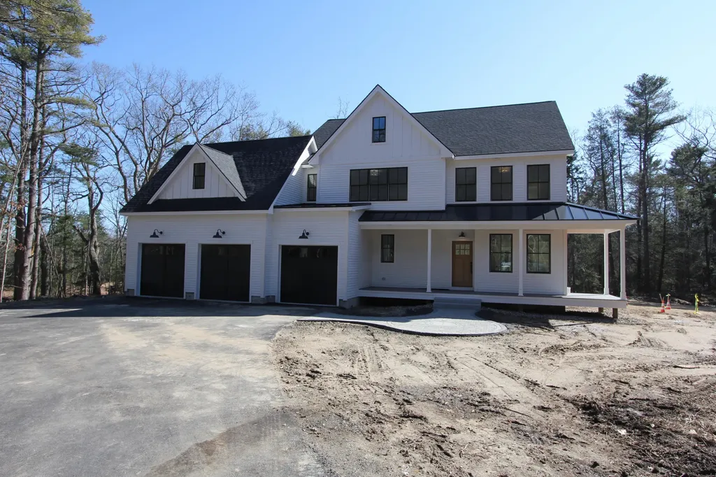 17 Stone Bridge Road Cape Elizabeth ME 04107