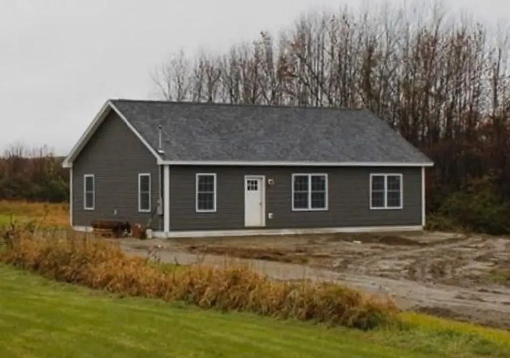 77 Matthew Lane West Gardiner ME 04345