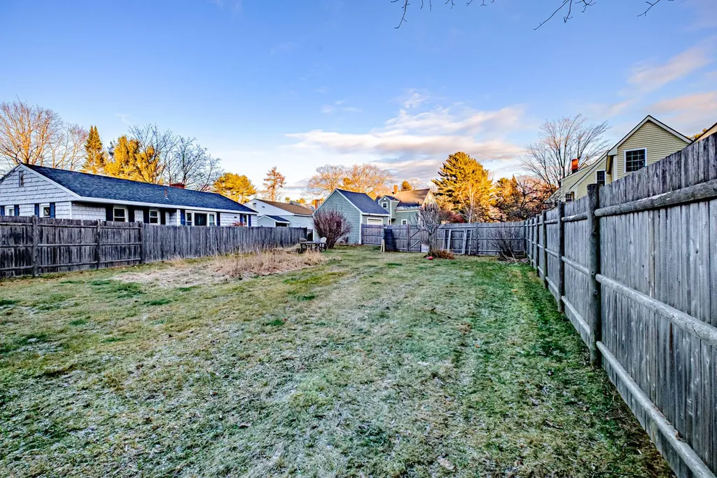 296 Maine Street Brunswick ME 04011