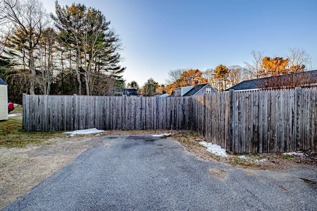296 Maine Street Brunswick ME 04011