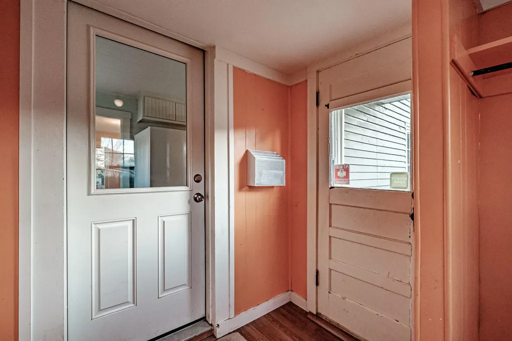 296 Maine Street Brunswick ME 04011