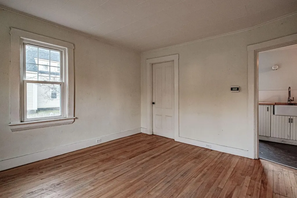 296 Maine Street Brunswick ME 04011