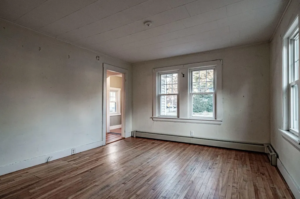 296 Maine Street Brunswick ME 04011