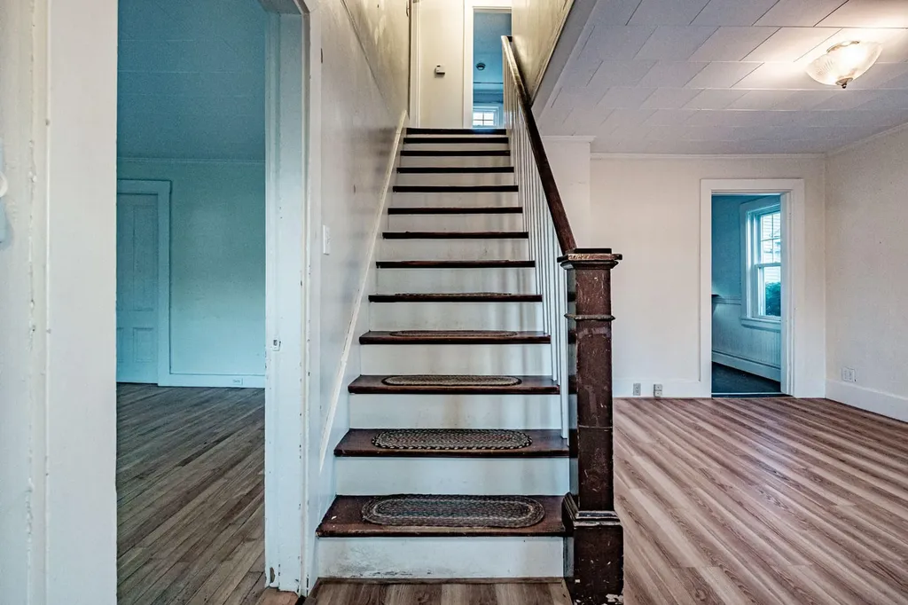 296 Maine Street Brunswick ME 04011