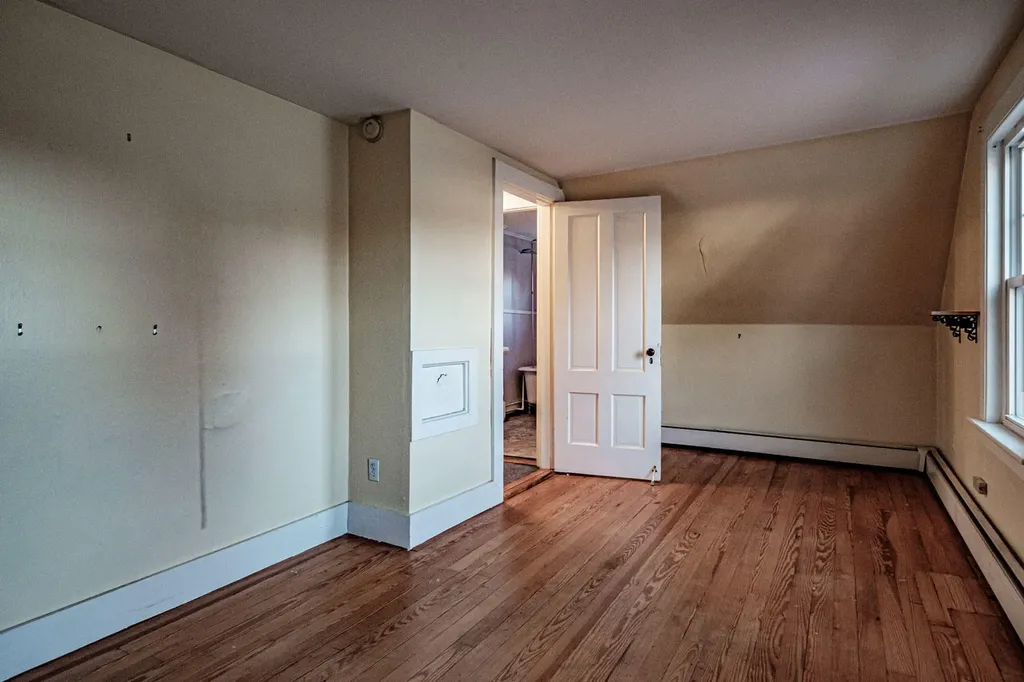 296 Maine Street Brunswick ME 04011