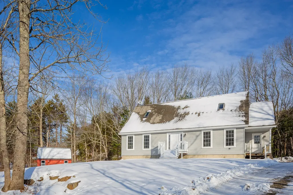 12 Orchard Way Rockport ME 04856