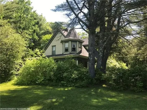 17 Holman Lane Norway ME 04268