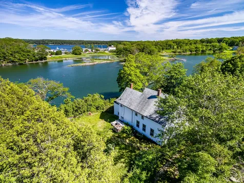 93 Oakhurst Island Road Harpswell ME 04079