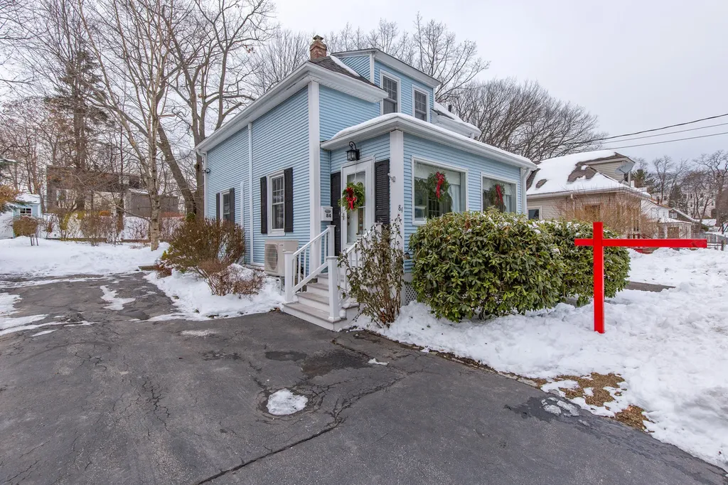 84 Bolton Street Portland ME 04102