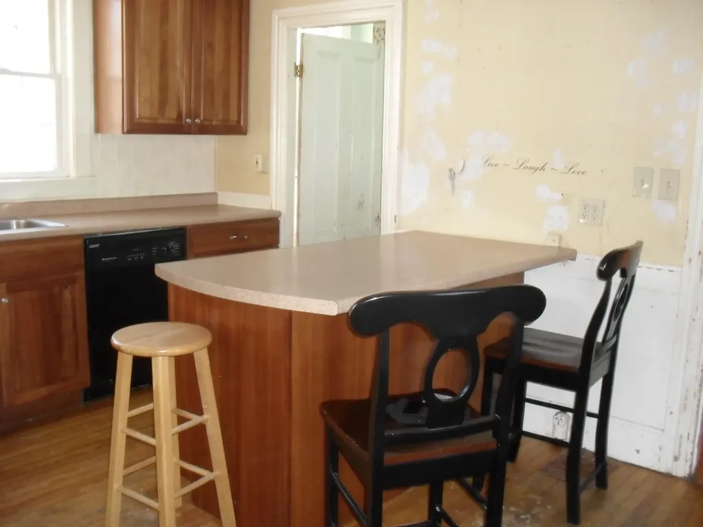 12 Murray Street Augusta ME 04330