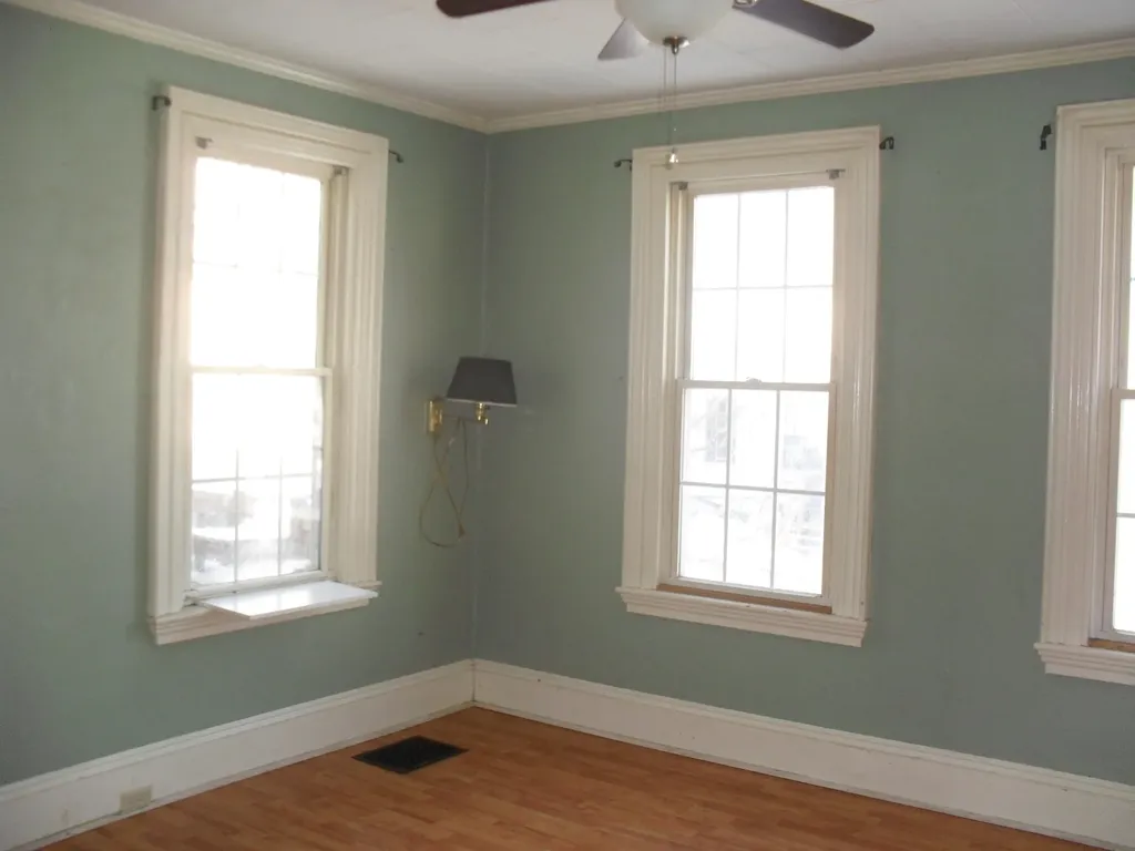 12 Murray Street Augusta ME 04330