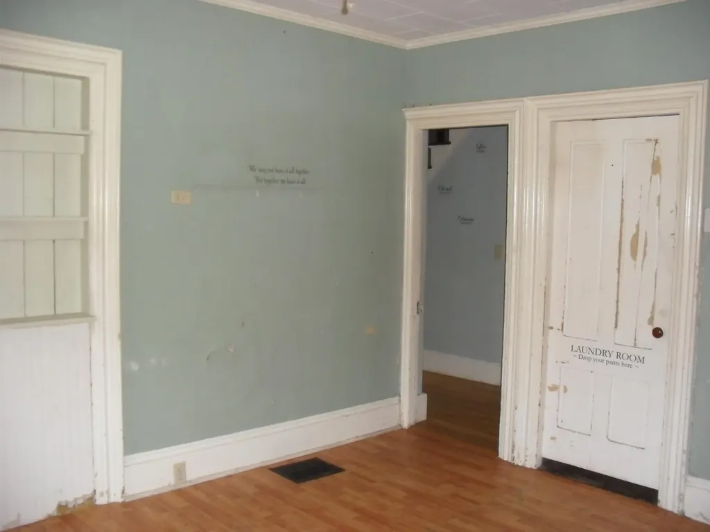 12 Murray Street Augusta ME 04330