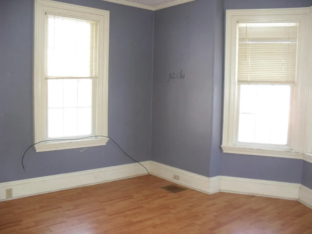 12 Murray Street Augusta ME 04330