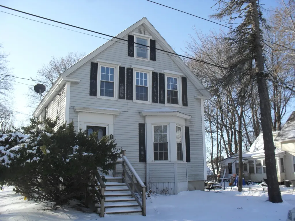 12 Murray Street Augusta ME 04330