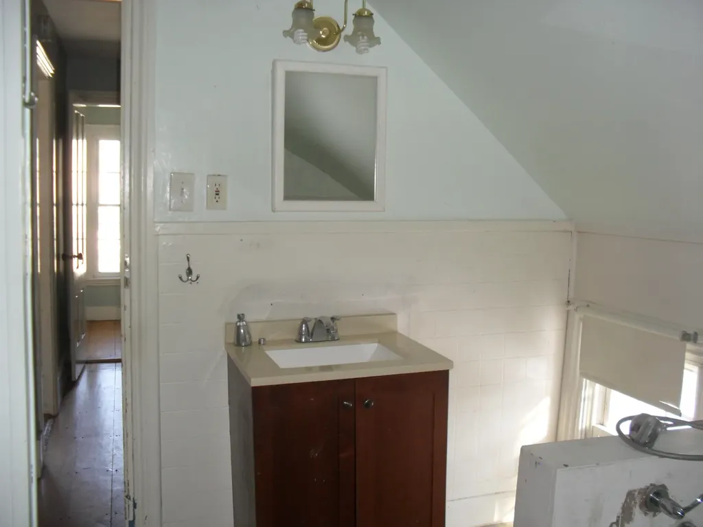 12 Murray Street Augusta ME 04330
