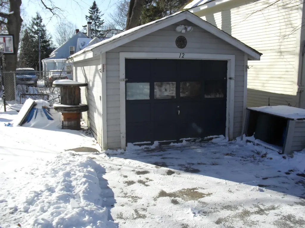 12 Murray Street Augusta ME 04330