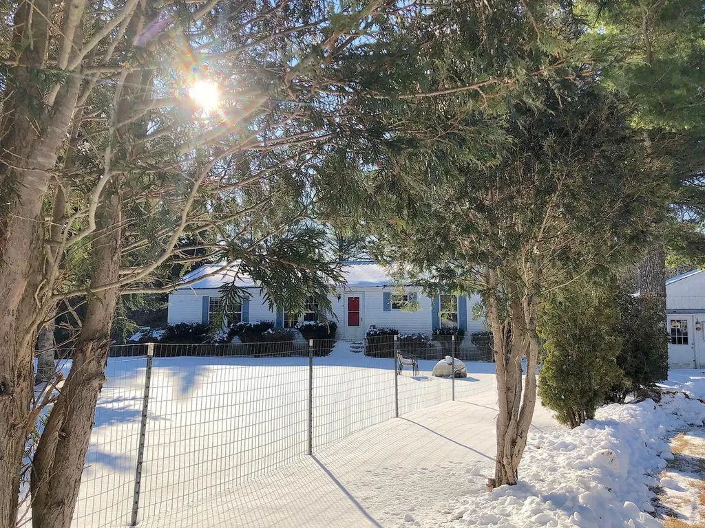 246 Lower Cross Road Nobleboro ME 04555