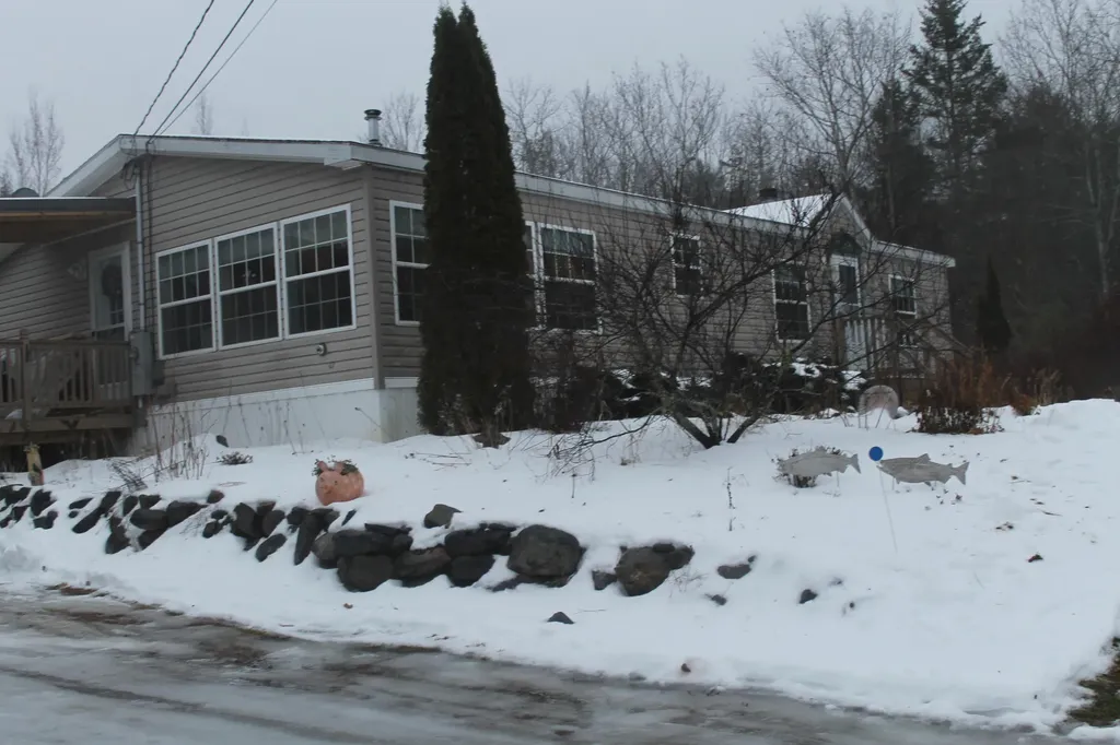 27 Stoney Ridge Road Eddington ME 04428