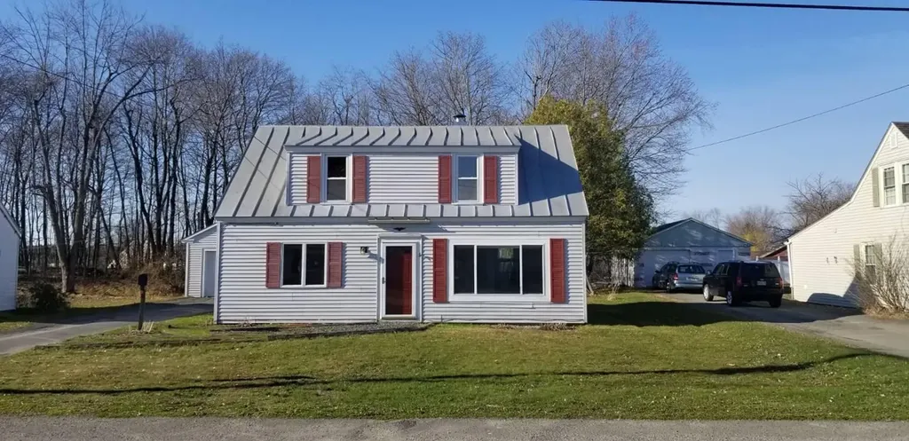 7 Military Avenue Fairfield ME 04937