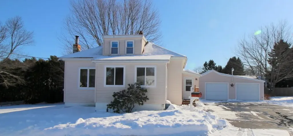37 Wood Avenue Saco ME 04072