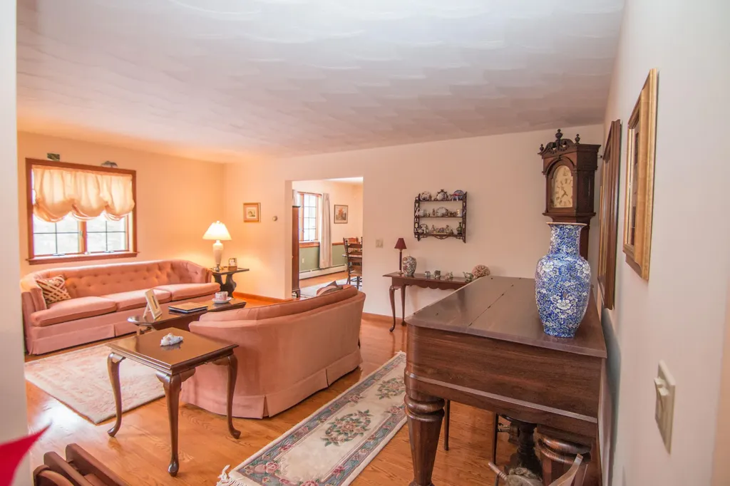 20 Whitney Court Brewer ME 04412