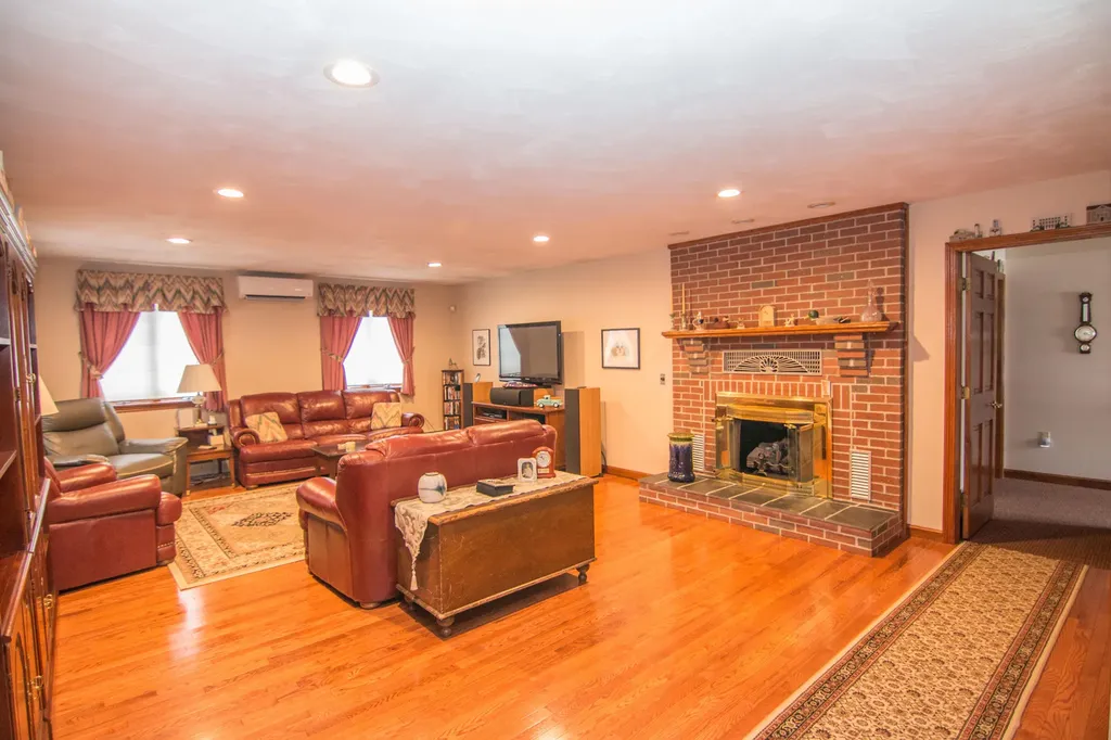 20 Whitney Court Brewer ME 04412