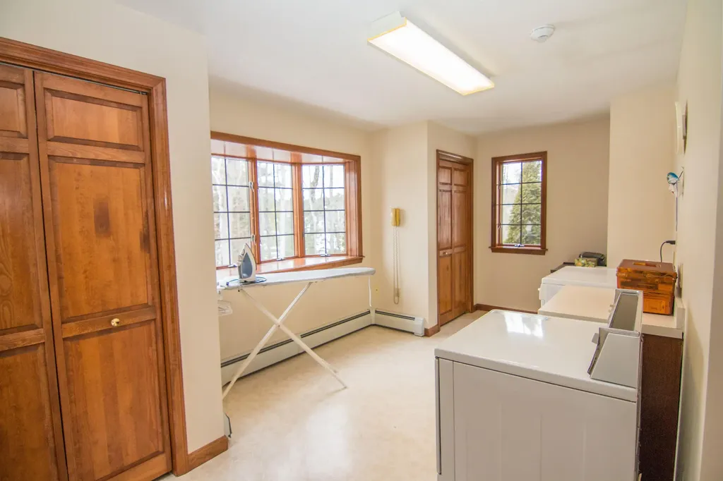 20 Whitney Court Brewer ME 04412