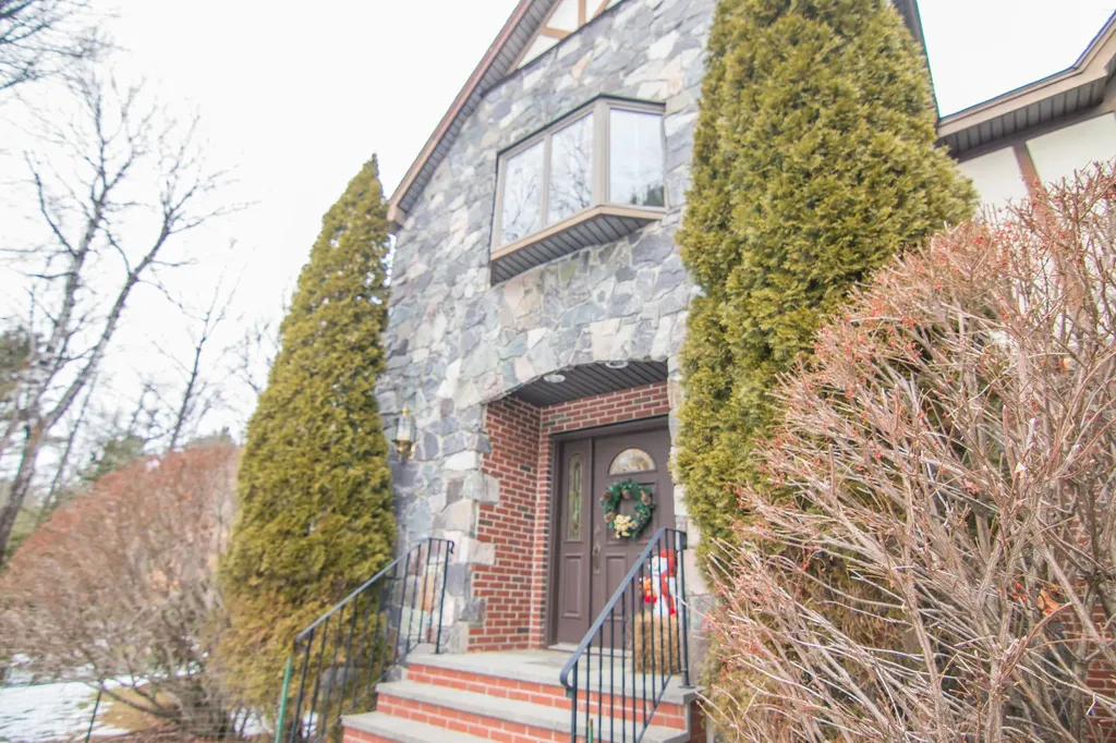 20 Whitney Court Brewer ME 04412