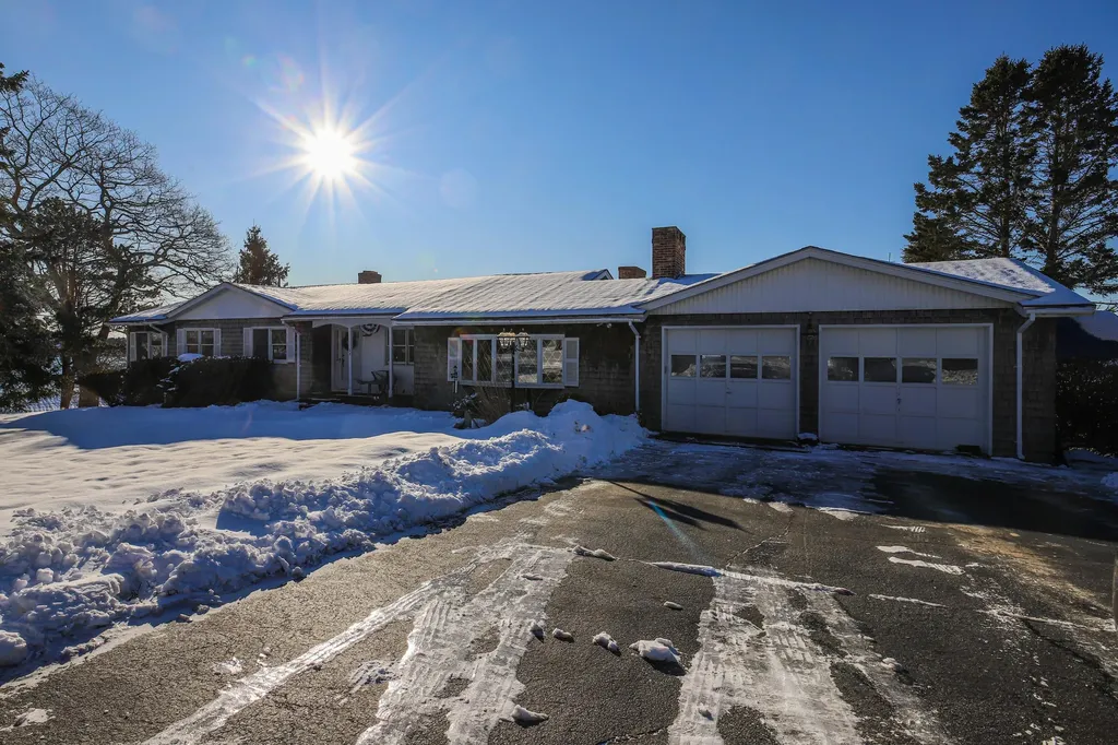 28 Merriconeag Lane Harpswell ME 04079