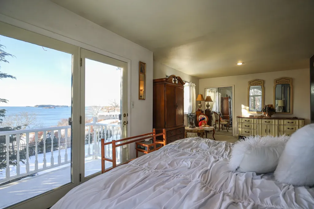 28 Merriconeag Lane Harpswell ME 04079