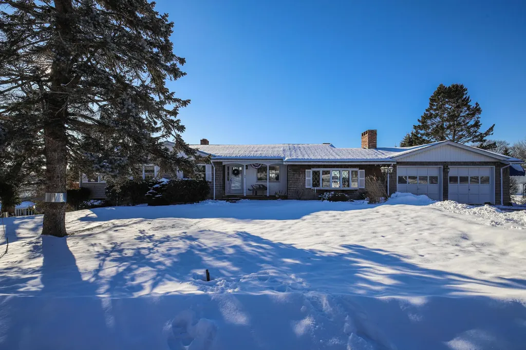 28 Merriconeag Lane Harpswell ME 04079