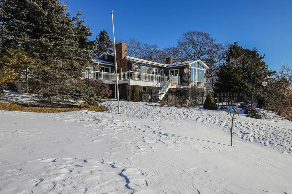 28 Merriconeag Lane Harpswell ME 04079
